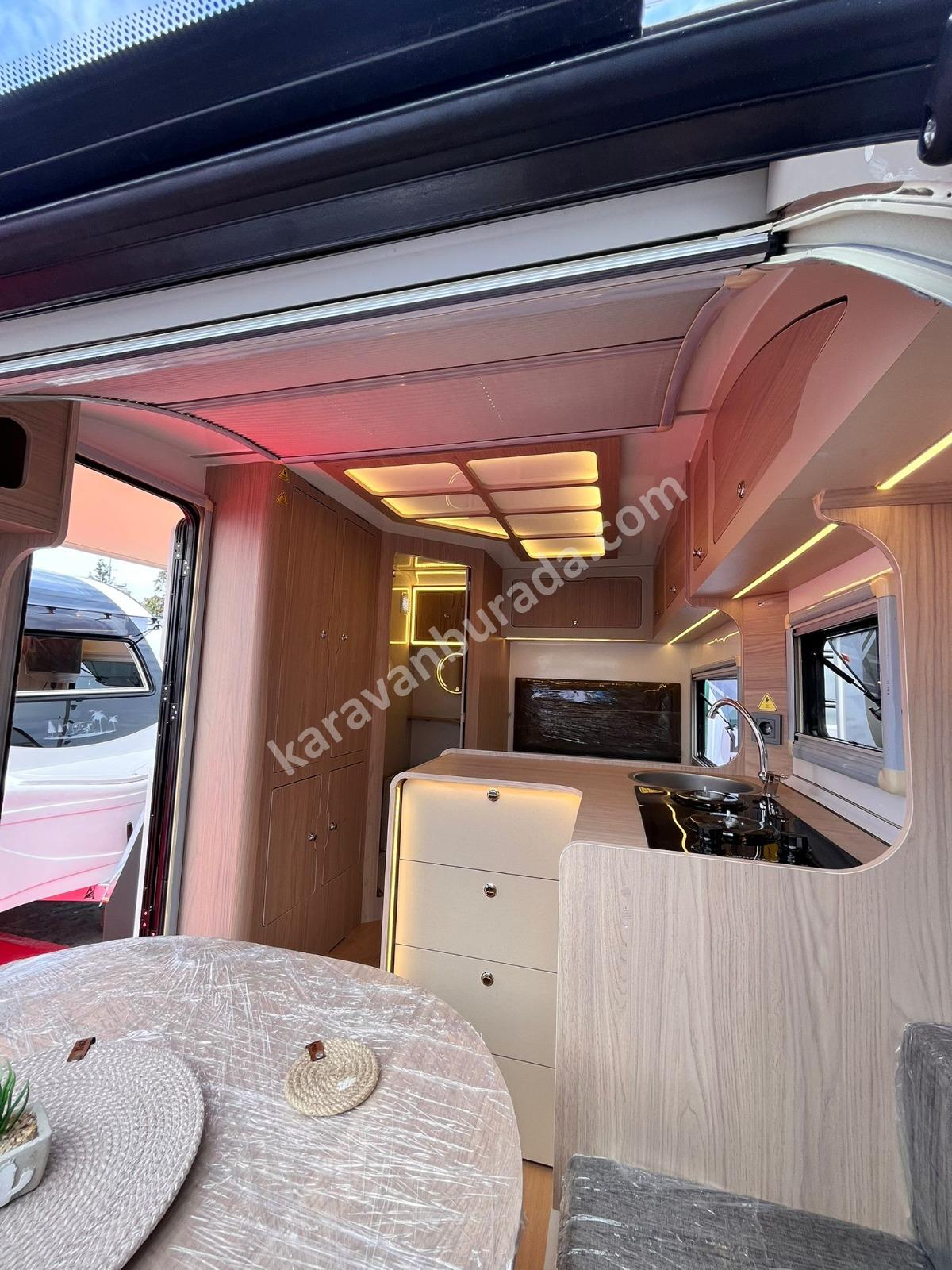 Çok az kullanılmış Tam Dolu 2026 model Avcı Çekme Karavan - 10
