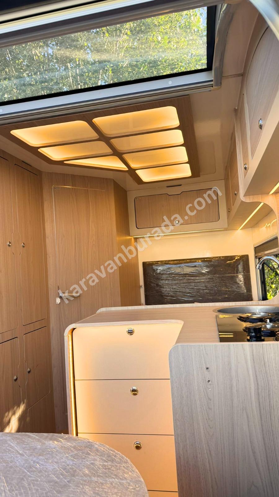 Çok az kullanılmış Tam Dolu 2026 model Avcı Çekme Karavan - 14