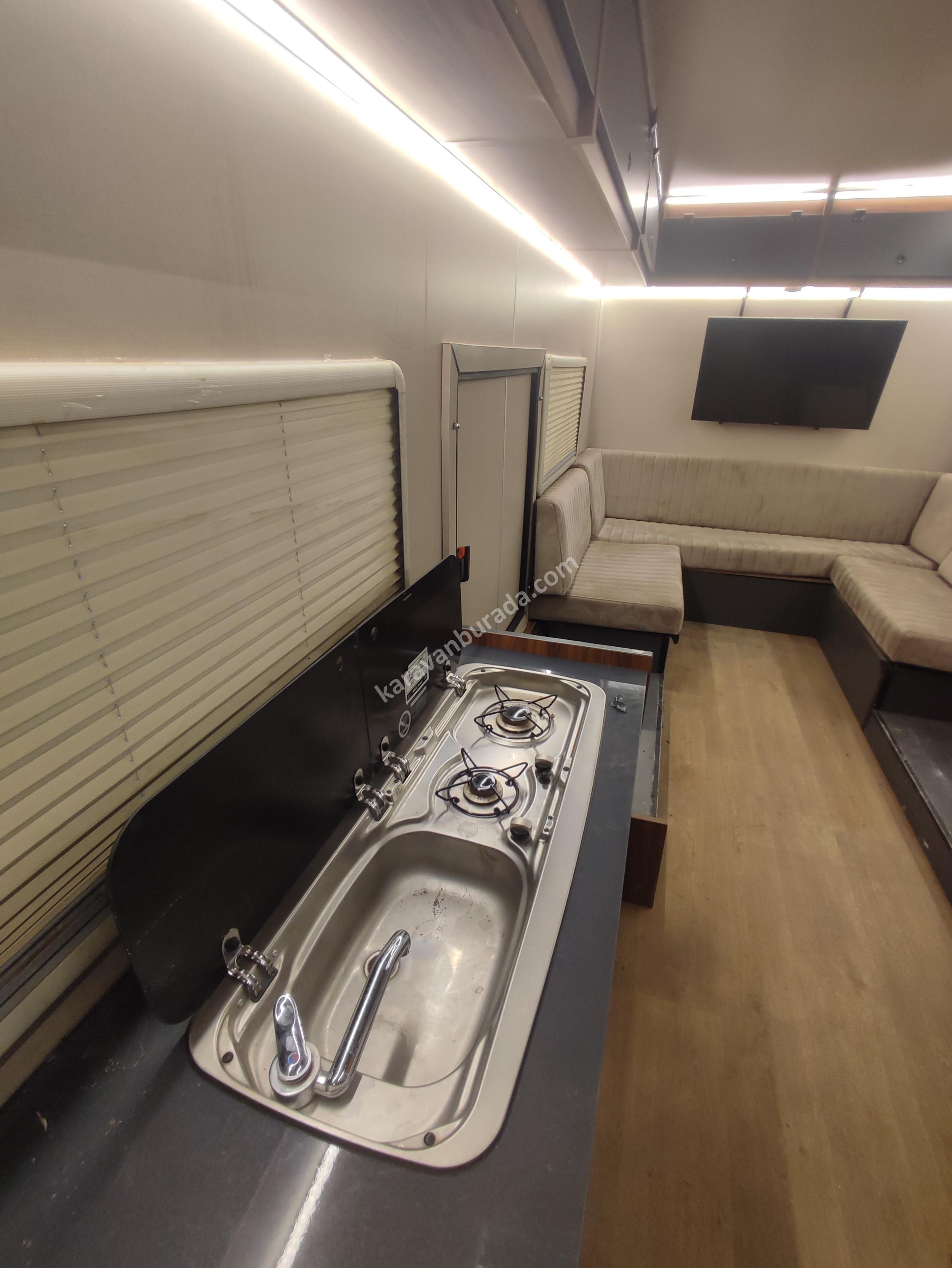 IVECO UZUN ŞASİ DÜŞÜK KM ÖZEL YAPIM KARAVAN - 7
